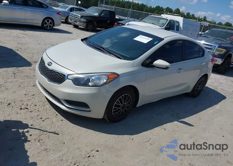 2015 Kia Forte Lx z USA, uszkodzony, nr VIN KNAFK4A61F5358375